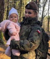 Powiat przeciwko „Murem za polskim mundurem"