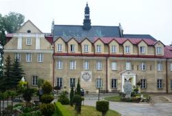 Dby Pamici w Lutomiersku
